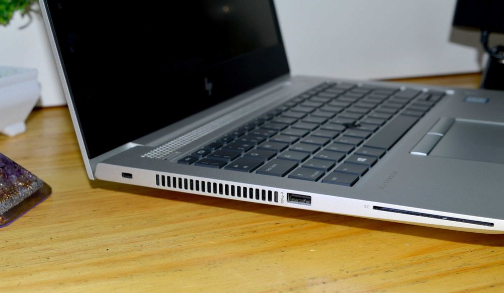 Pro Natal! HP Tátil i5 4.10Ghz - 20GB RAM - Intel UHD - 256GB C/Novo