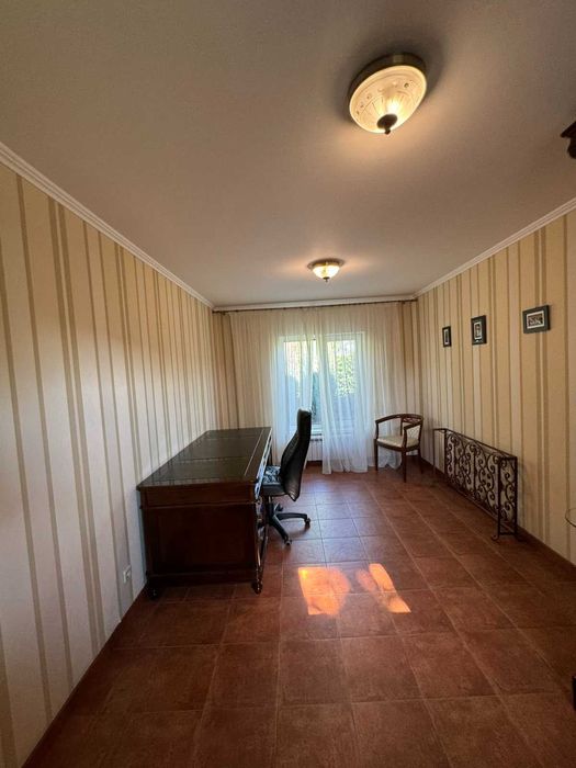 Продам будинок в м. Підгородне