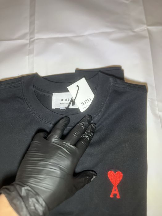 AMI T-Shirt Nova com etiqueta