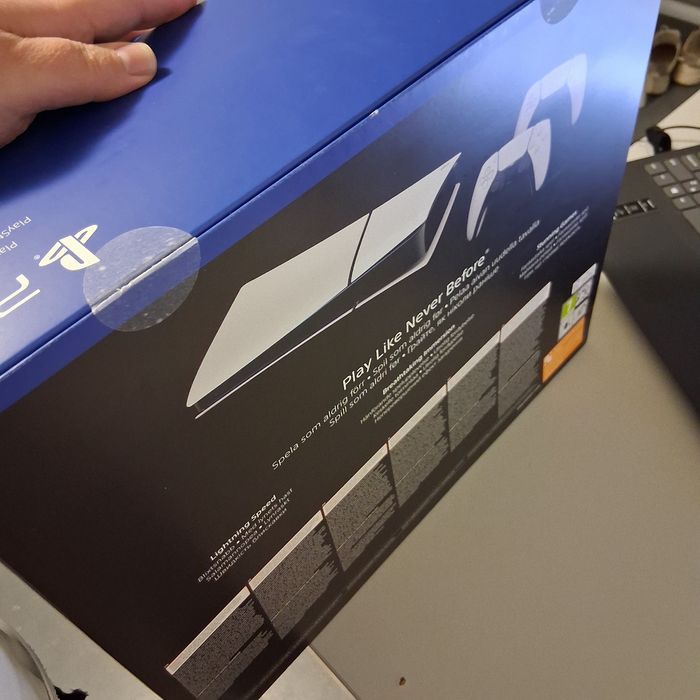 Игровая приставка PlayStation 5 Slim Digital Edition 2 джойстика (CFI-