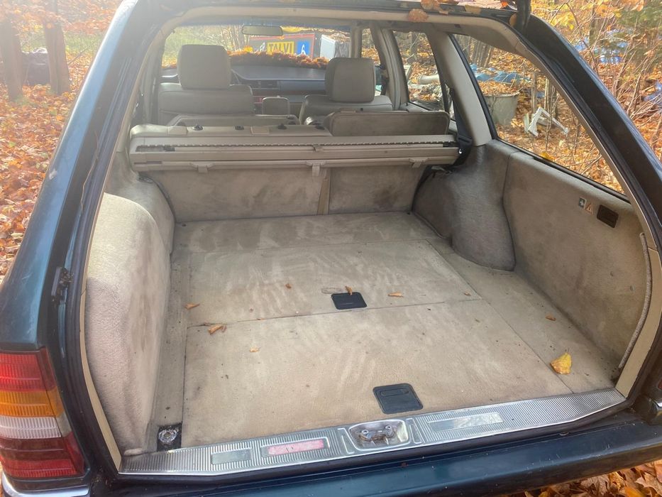Mercedes-Benz 124T 2,5l. 1995r. Piechowice • OLX.pl