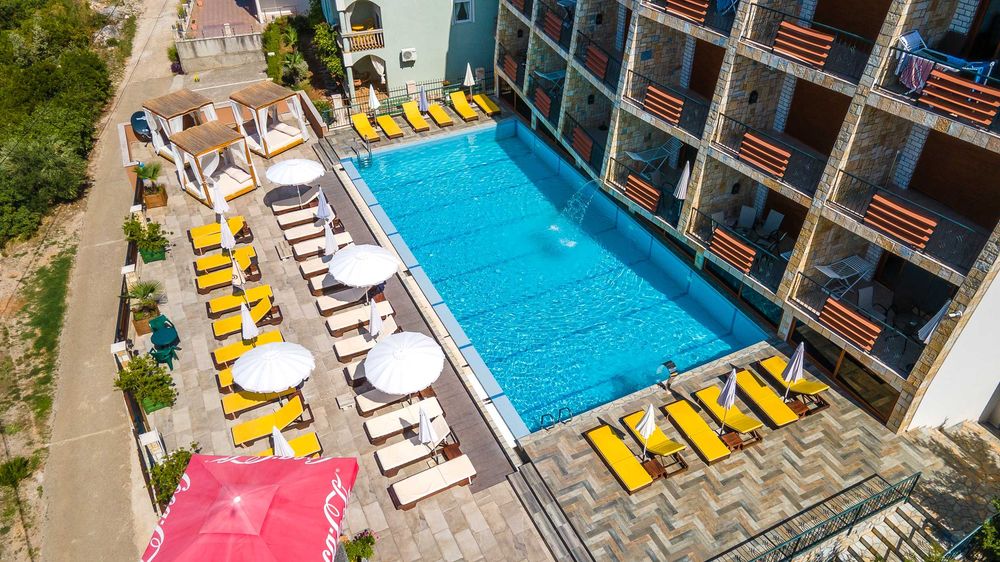 Wakacje klimat Chorwacja, Apartamenty plaża, Basen, leżaki, Czarnogóra