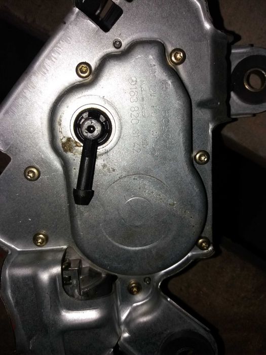 Моторедуктор заднього склоочисника на МЛ 163 - оригінал.