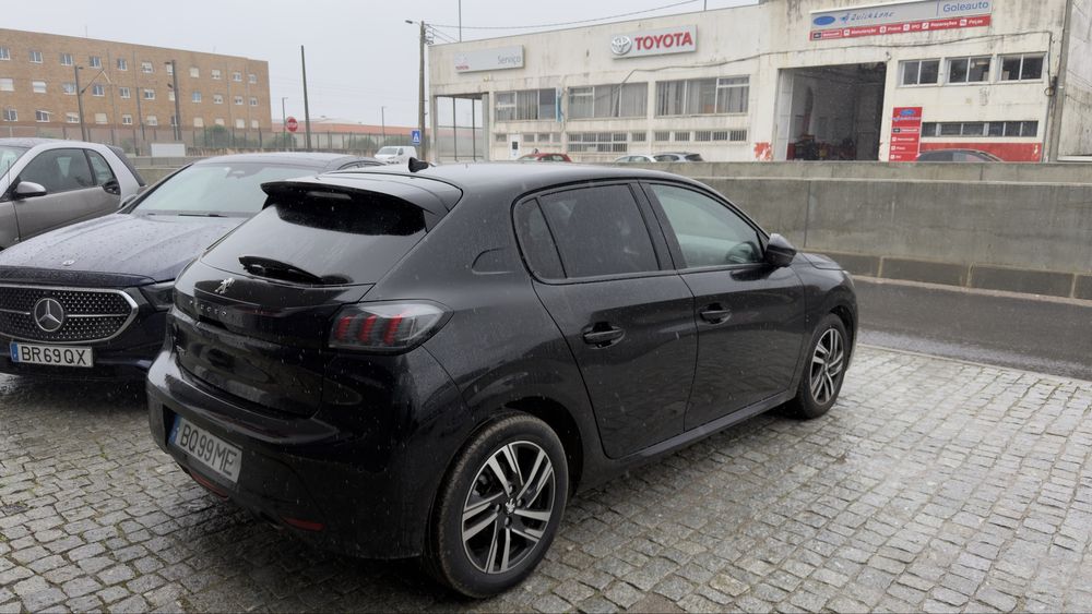 Peugeot 208 1.2 Turbo 100 CV Ano 2021 ( Versao Allure )