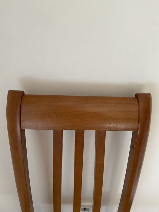 Cadeiras em cerejeira