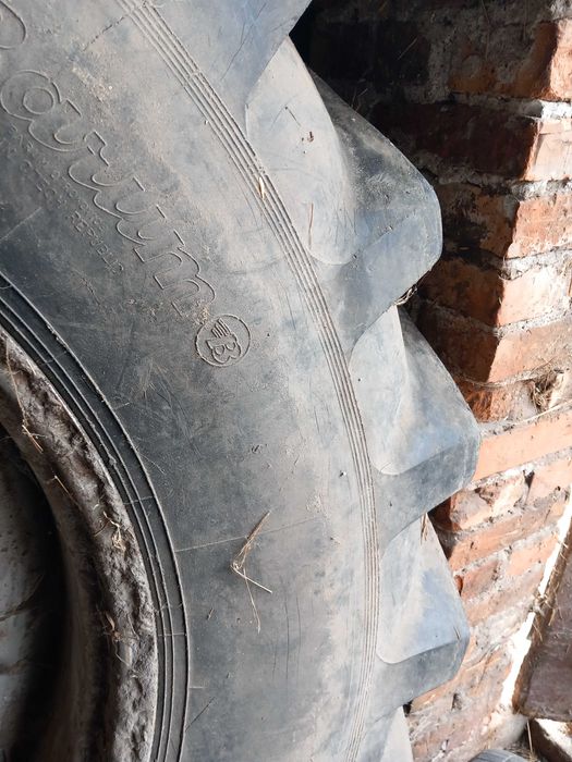 Opona rolnicza 520/70R38 razem z felgą