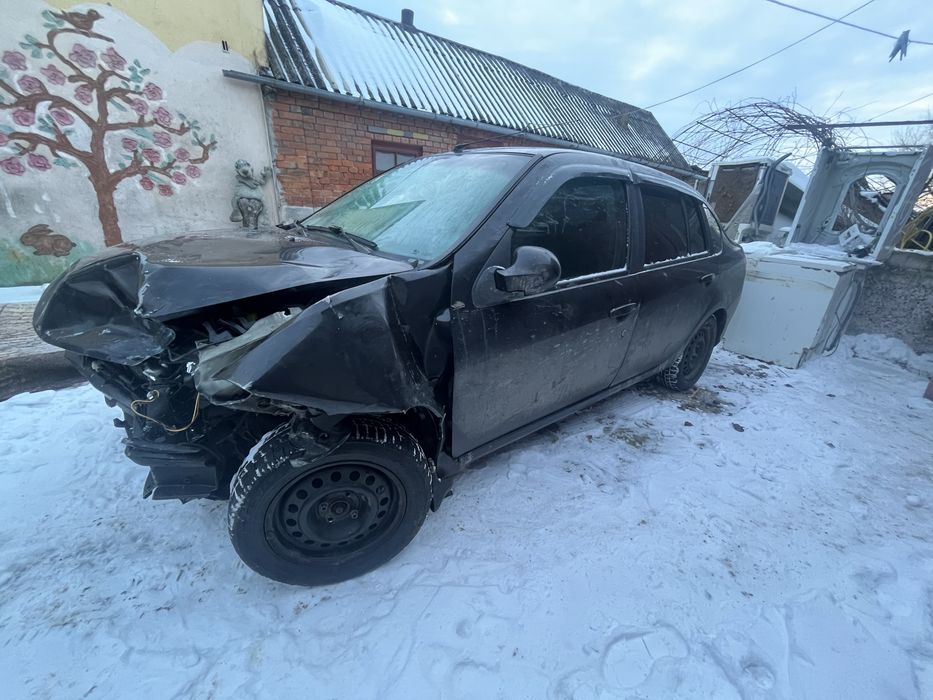 Під ремонт , мотор коробка все справне