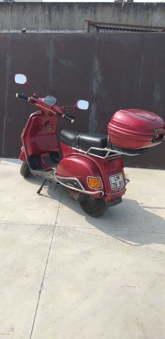 Vende-se Vespa 200