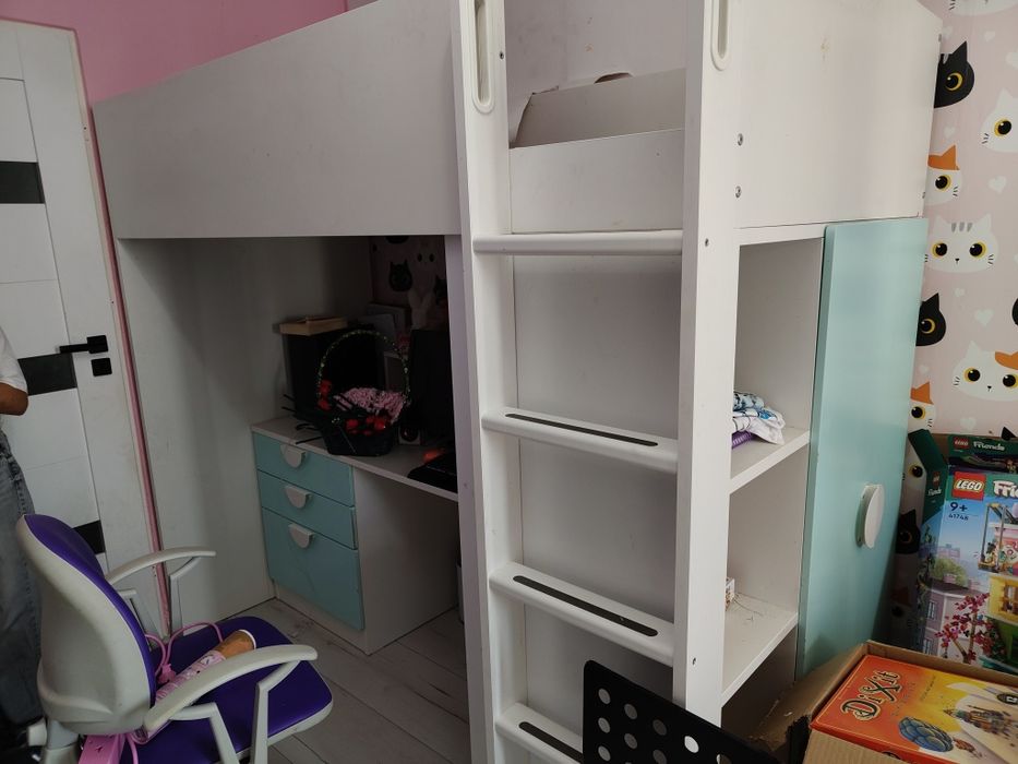Łóżko Ikea SMASTAD z biurkiem pietrowe