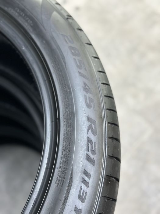 Нові літні шини Pirelli PZero PZ4 285/45 ZR21 113Y* Run Flat