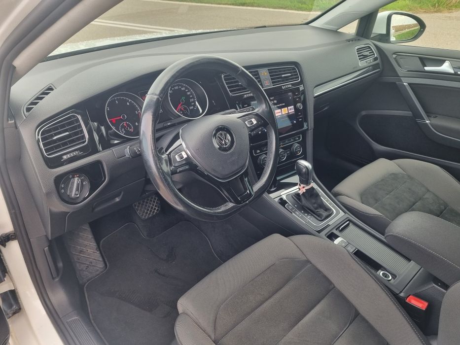 Sprzedam Volkswagen Golf VII 2017