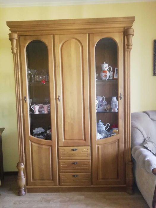 Сервант. Ексклюзив. З деревини Дуб.