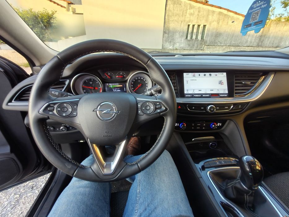 Opel Insignia 1.6 110cv Preto