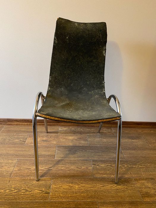 Стільці 14 шт. під відновлення (перетяжку)