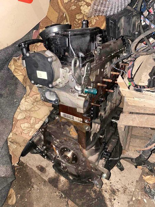 Двигун  1.6 TDI 77 кВт VOLKSWAGEN GOLF 6 09-14  (CAYC)