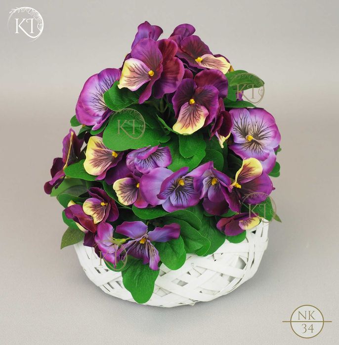 Stroik, Dekoracja, Bratki