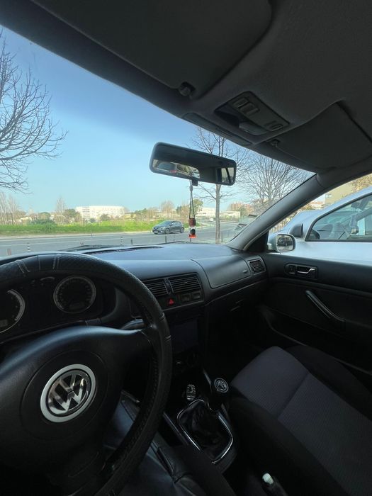 Vendo  volkswagen golf 4  1.4 gasolina 2002