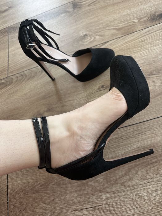 Czarne, wysokie szpilki - stan idealny!
