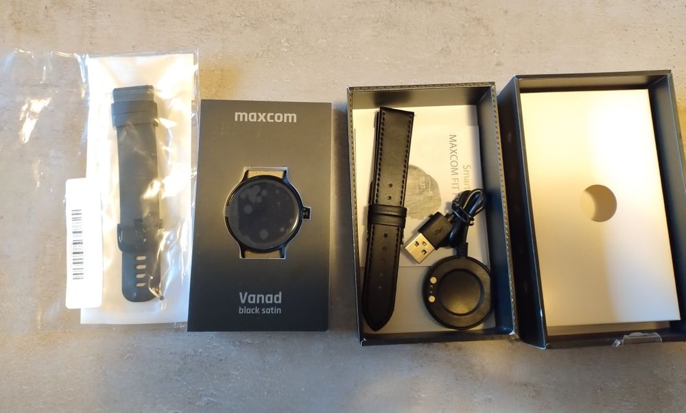 Smartwatch Maxcom FW48 Vanad nowy. Pasek gumowy gratis