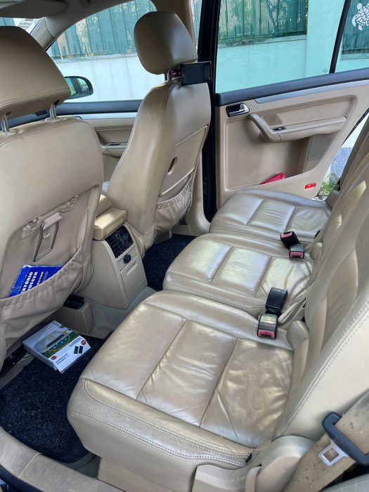 VW Touran 2.0 TDI Highline 7L DSG