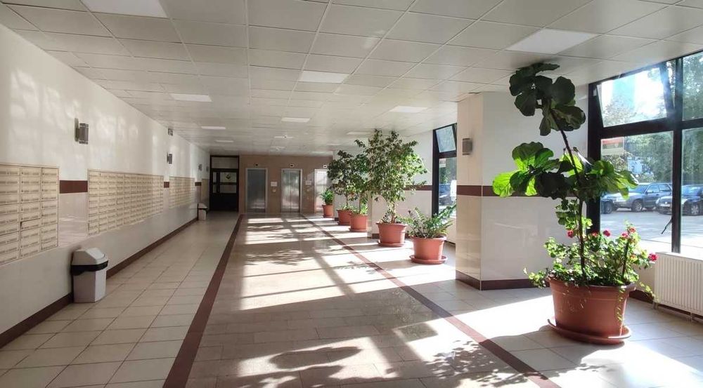 Studio z aneksem 30 m², widok na Ogród Saski, Starówkę, Stadion Narodowy itp. ŚCISŁE CENTRUM. Metro linie I i II - Więcej