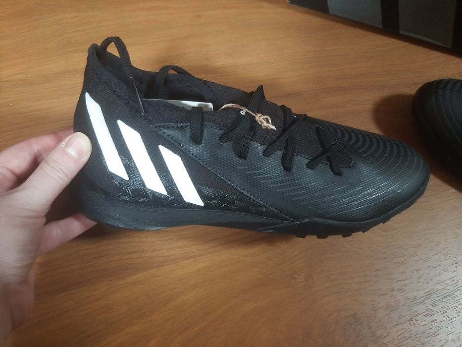 Adidas predator TF сороконожки р35-22см,37-23.5,38- 24.5 новые оригин ...