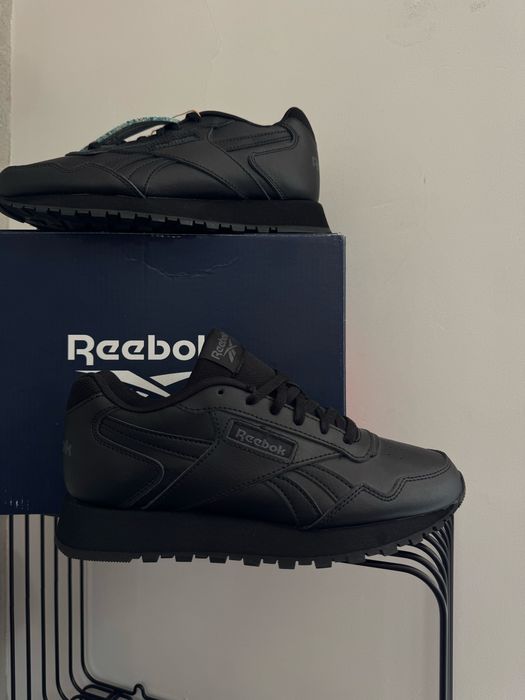 Reebok Nowe Skórzane Sneakersy Damskie Czarne Lekkie 37