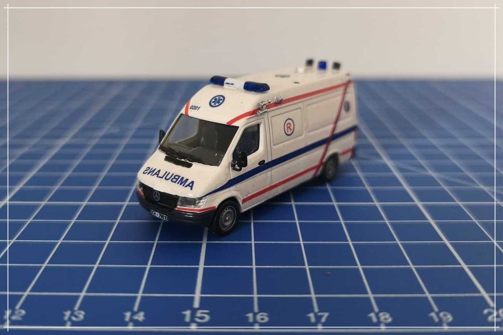 Model ambulansu KPR Herpa 1:87/H0