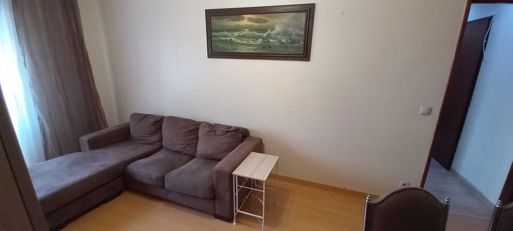 Arrenda-se T1 mobilado sem fiador