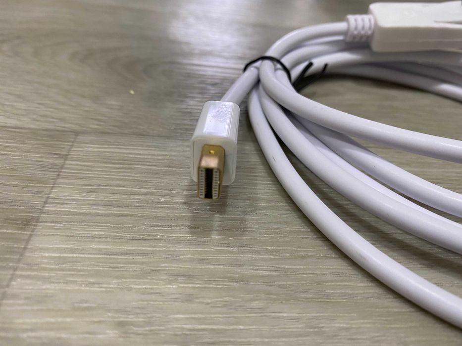 Кабель Mini DisplayPort-DisplayPort 1.8 метри