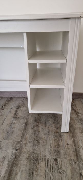 Secretária branca IKEA