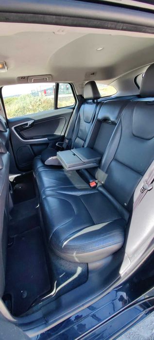 Volvo V60 D6 Summum Hibrido - Full Extras
