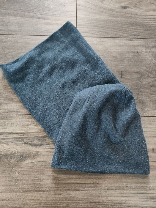 Komplet czapka z kominem plus gratisy
