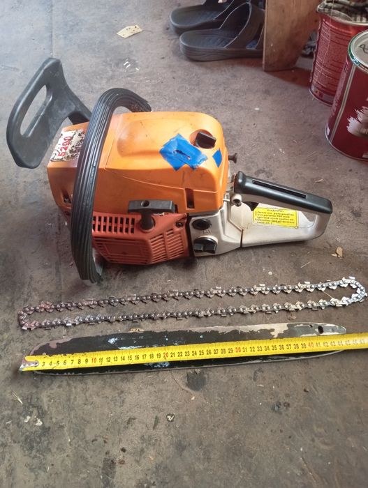 Бензопила недорого в робочому стані