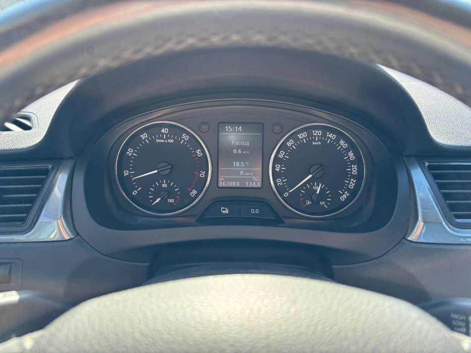 Skoda Rapid 1 покоління