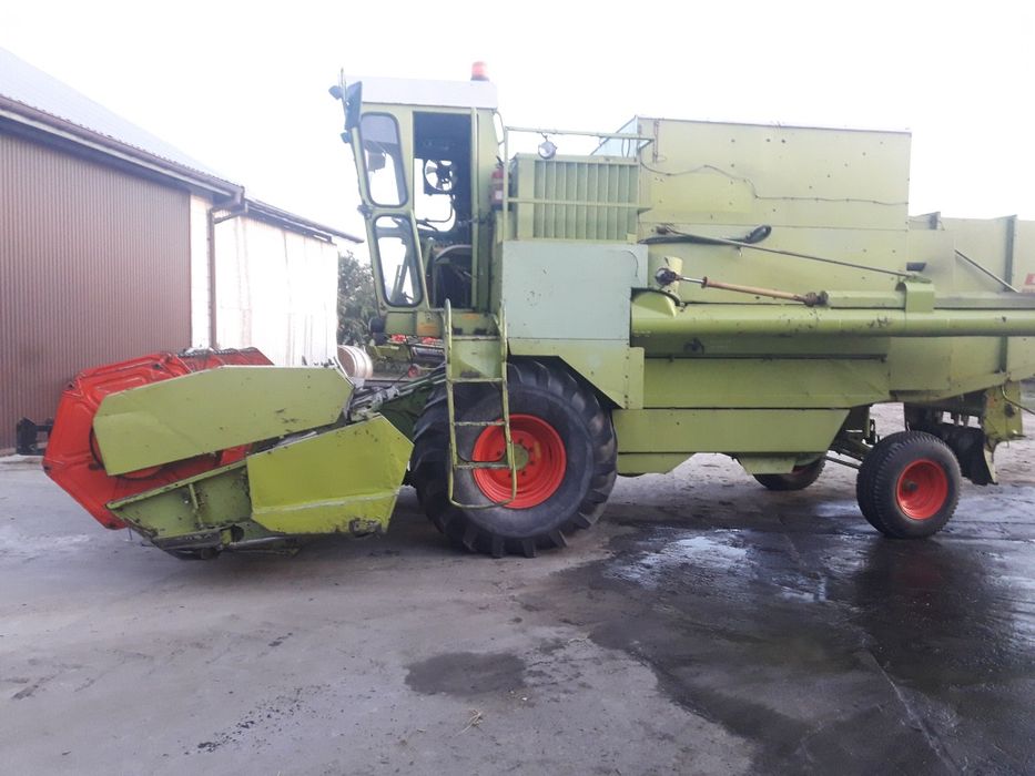 Claas dominator 85