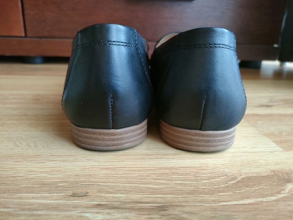 Skórzane loafersy 37