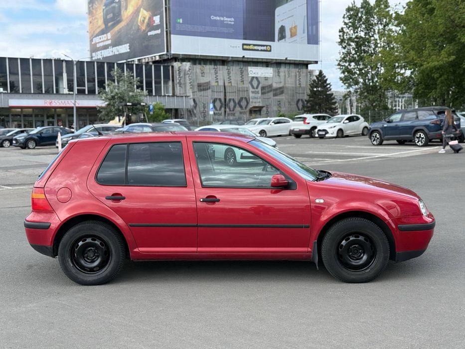 Volkswagen golf 4 1.4 бензин, механіка.2003рік