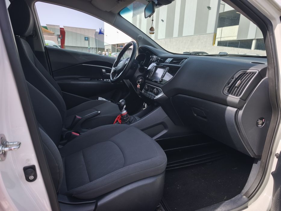 Kia Rio Prime Impecável