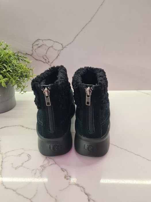 Ugg. Супер легкі Montrose. Оригінал.