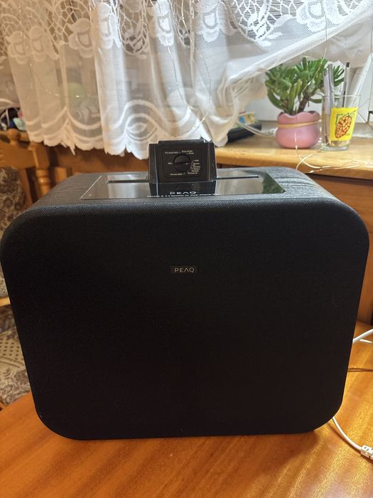 Głośnik dokujący PEAQ PPA250-B do iPod / iPhone (30-pin)