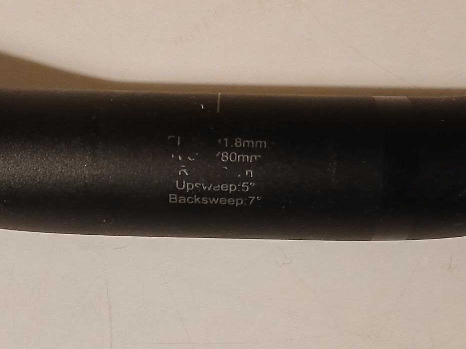 Guiador Giant Contact MTB Riser 31.8 x 780mm