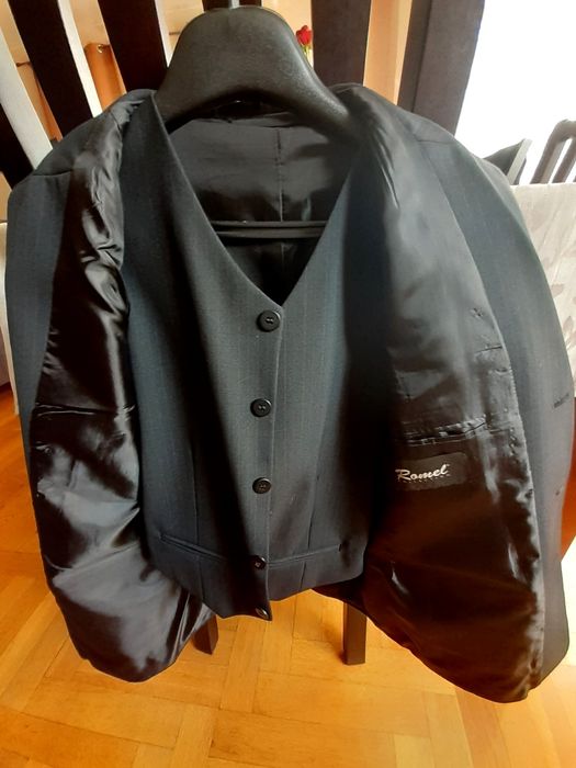 Garnitur chłopięcy r. 140 cm