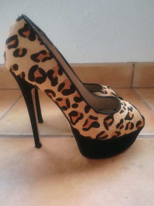 Sapato Salto Alto Leopardo Aldo Pele