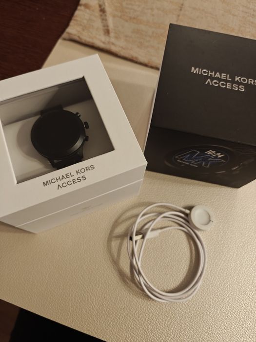 Smartwatch Damski Michael Kors MKT5072 - jak nowy