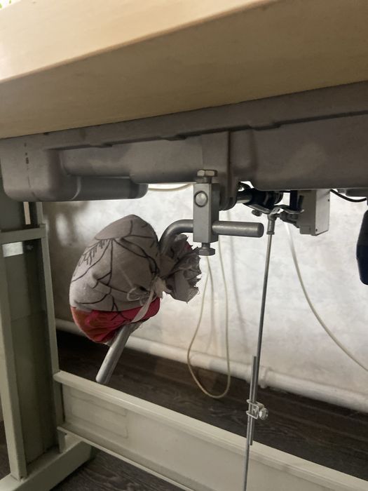 Швейная машинка средне тяжелого класса бесшумная производственная