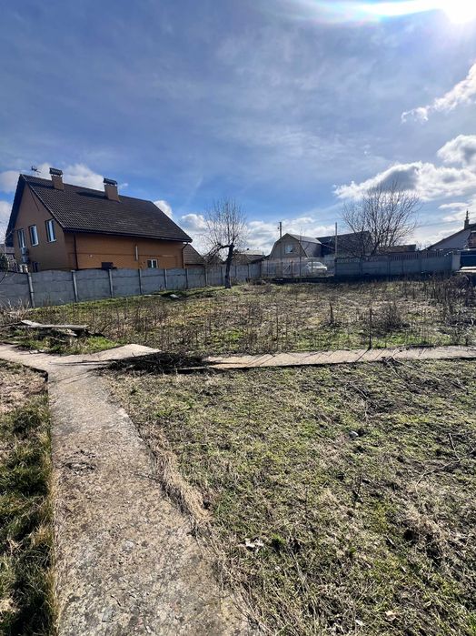 Земельна ділянка під будівництво 7,5 соток Комунікації на ділянці