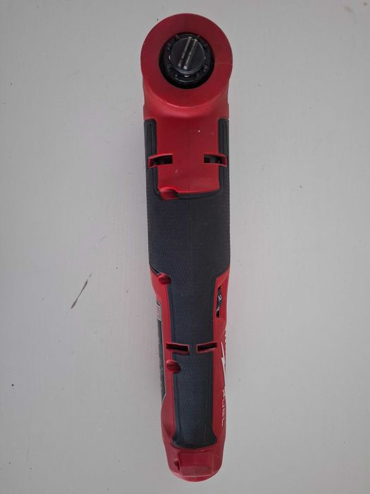 Multimaster narzędzie wielofunkcyjne Milwaukee M12 FMT Fuel
