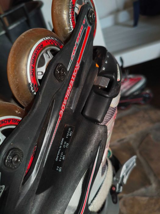 Patins em linha Rollerblade – como novos, tamanho ajustável 32–37