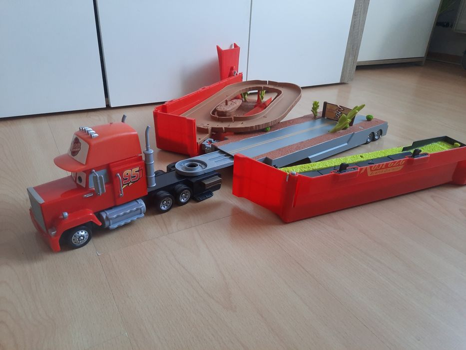 Duży Maniek Cars Zygzak McQueen 3tory